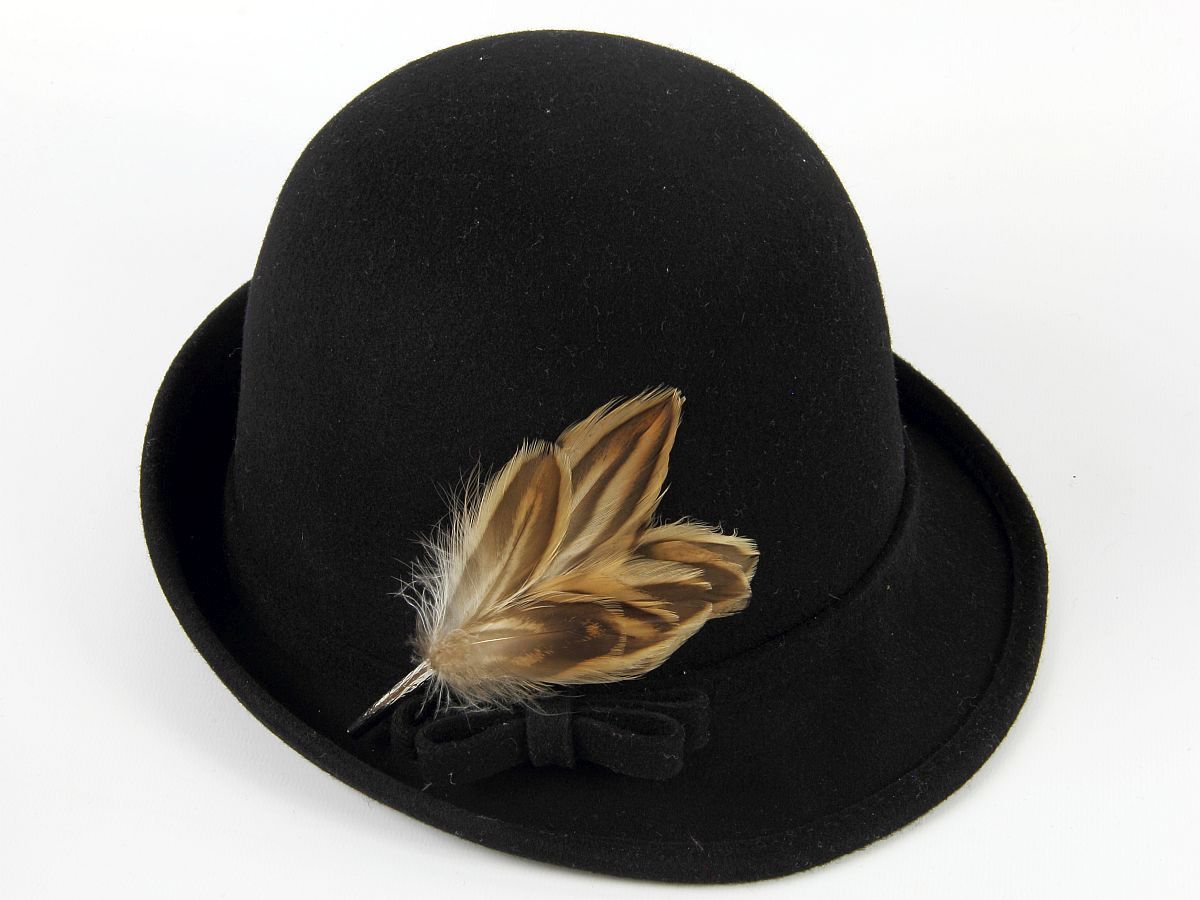 100% wool felt cloche hat with handmade feather brooch design.
