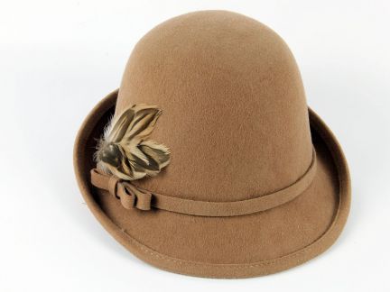Tan Cloche Hat with feather brooch design